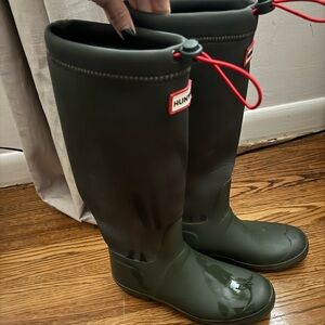 Hunter Original Tour OLIVE Neoprene Rain boots | Women’s Size 9